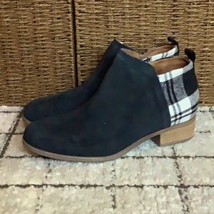 Black and White Plaid Booties